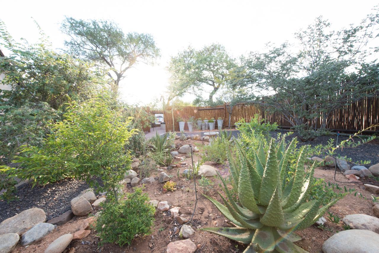 Twiga Travel Villa Hoedspruit Bagian luar foto