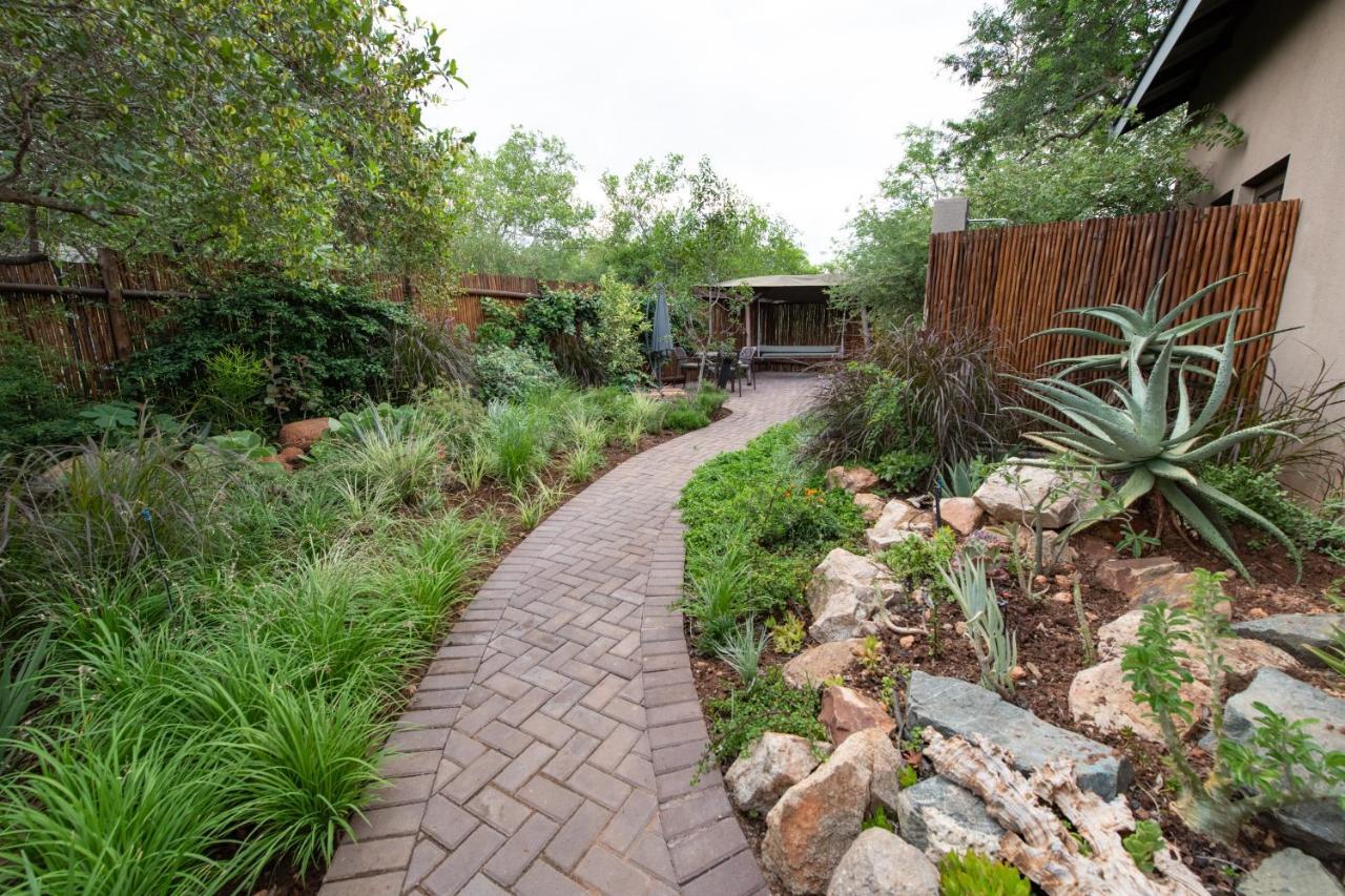 Twiga Travel Villa Hoedspruit Bagian luar foto