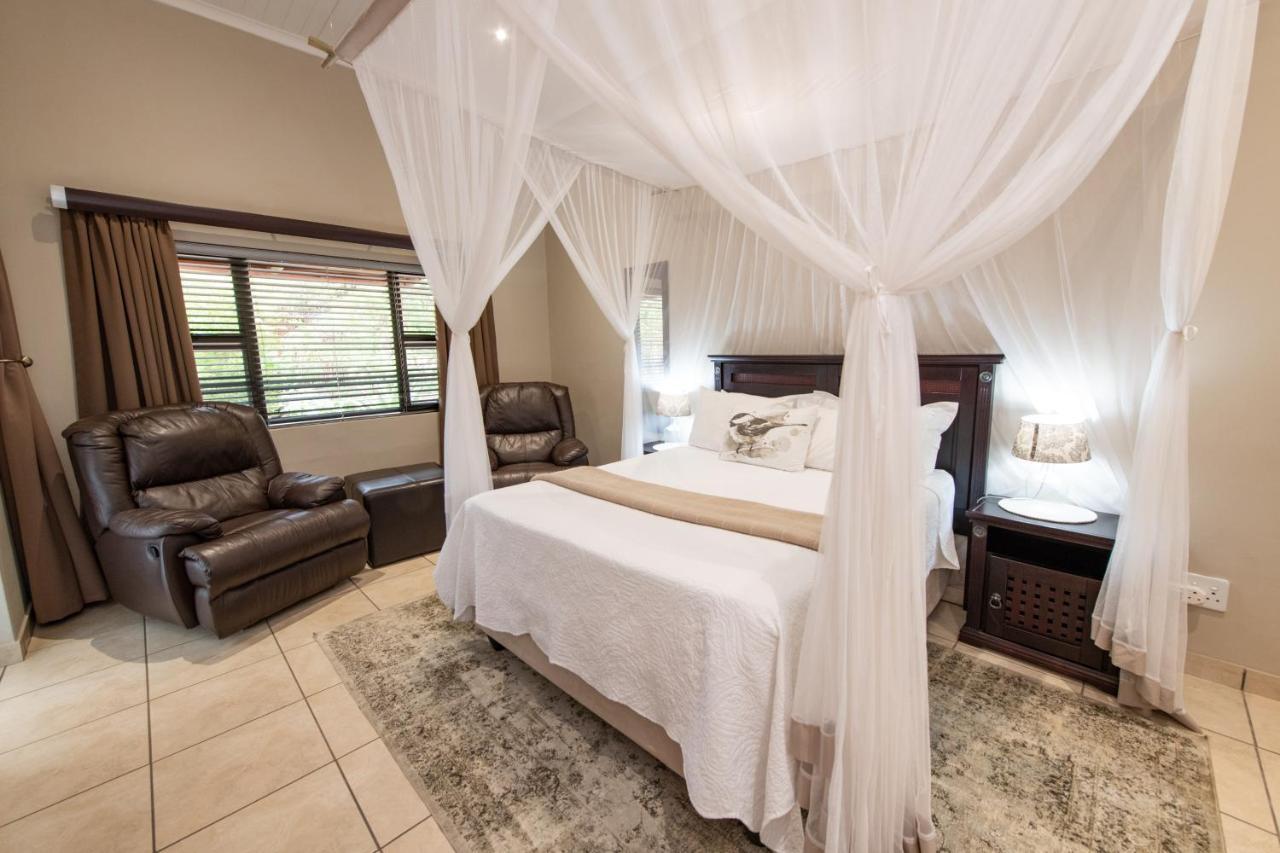 Twiga Travel Villa Hoedspruit Bagian luar foto
